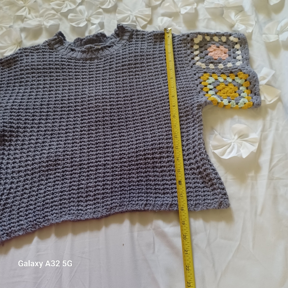 Universal Size XS Thread Gray Cropped Boxy Top - Picture 11 of 12